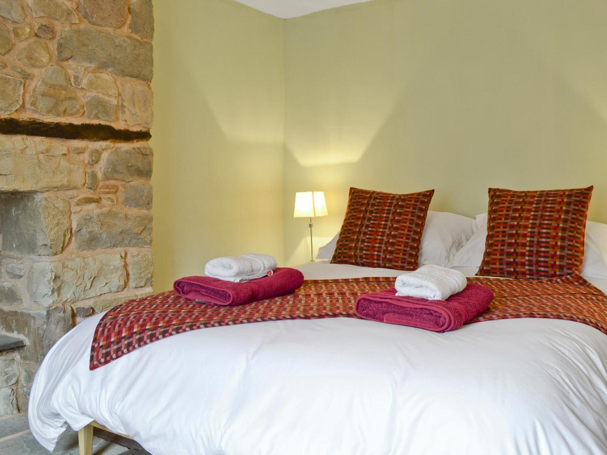 The Mill Farmhouse Llandybie Esterno foto